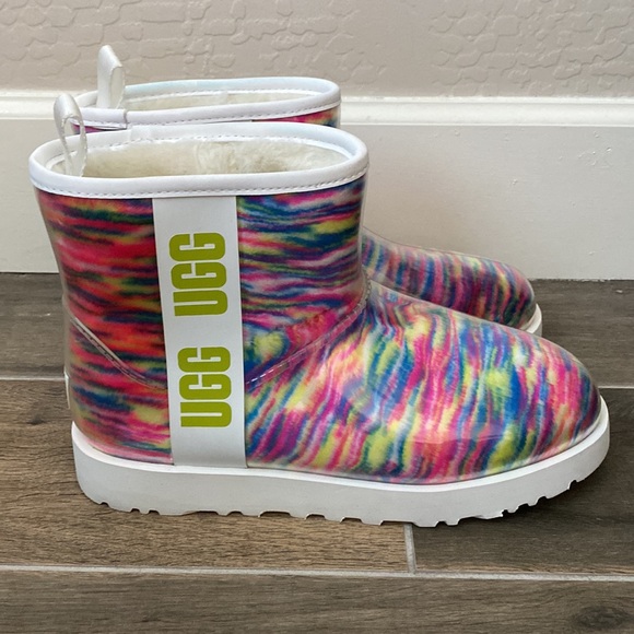 UGG Classic Clear Mini Pixelate Boots Size 8 - Picture 5 of 11